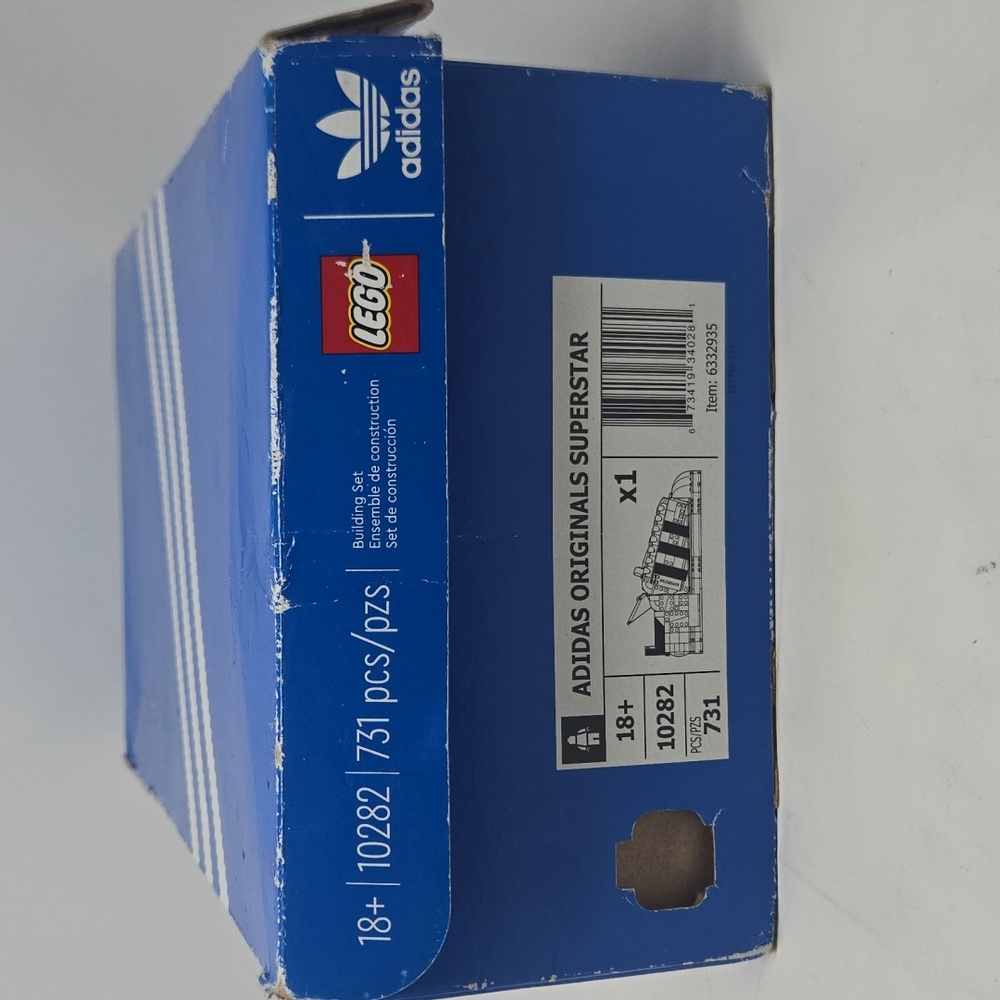 LEGO Adidas Originals Superstar Set - Picture 2 of 8